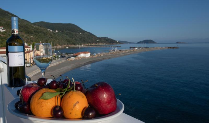 Flisvos Beachfront Apartments - image 26