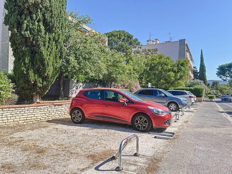 Appartement T2 lumineux proche plage avec parking privé - FR-1-770-27 - image 10