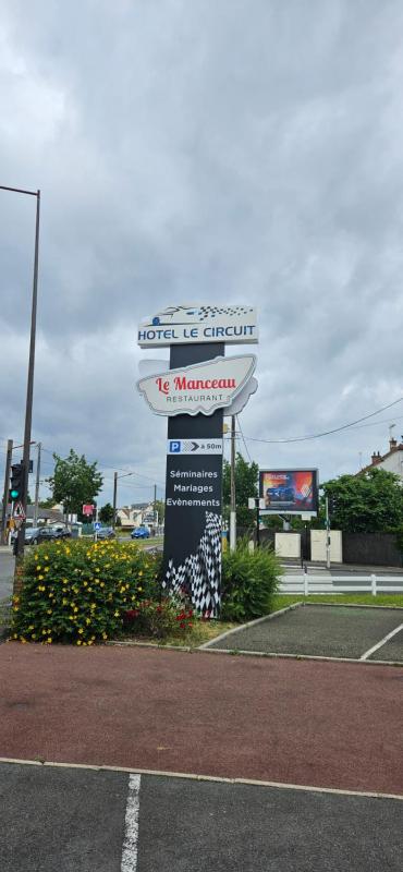 Hotel Le Circuit Le Mans - image 27