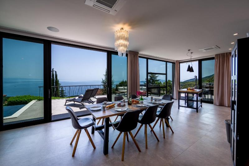 Luxury Villa The View in Opatija - for 12 people with incredible sea view & wellness - image 40