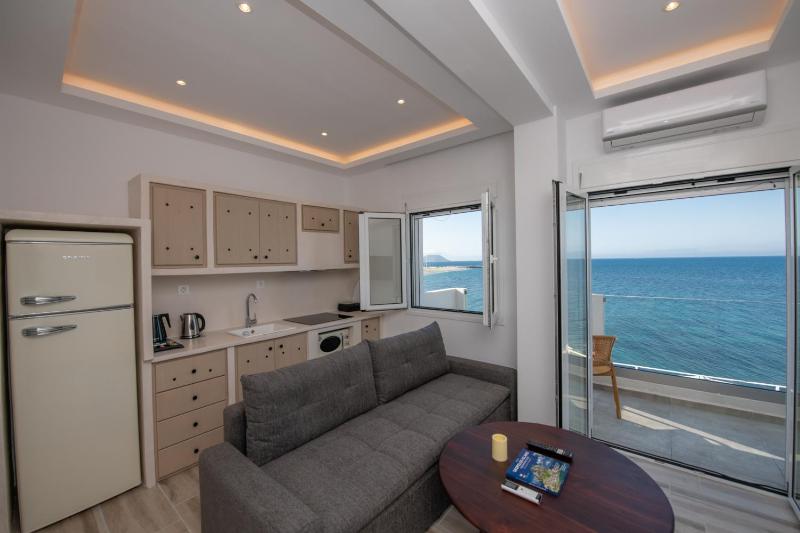 Flisvos Beachfront Apartments - image 49