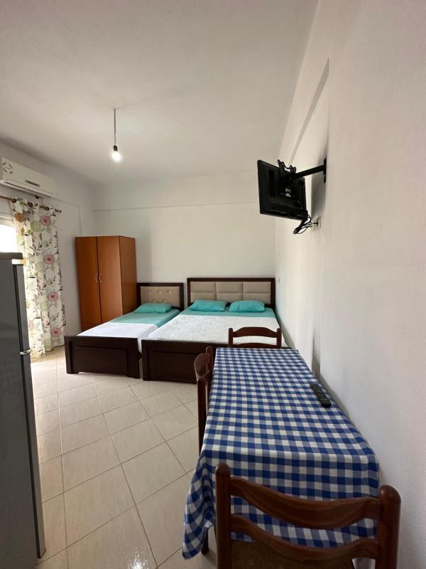 Guesthouse Agalliu - image 4
