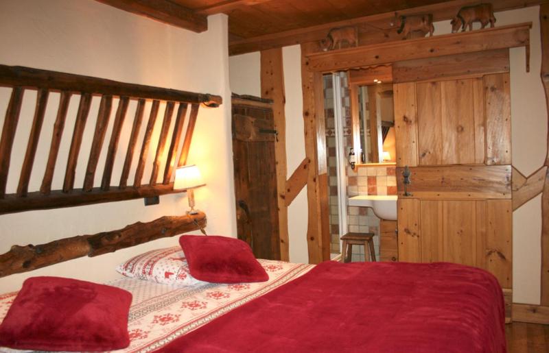 Double or Twin Room image 3