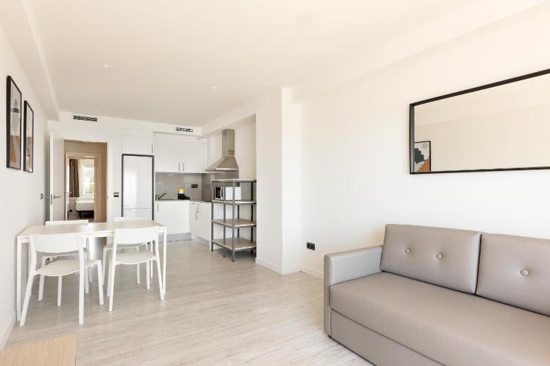 Aparthotel Xic - image 5
