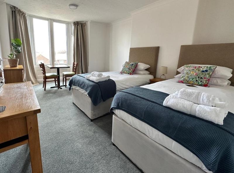 King Room image 3