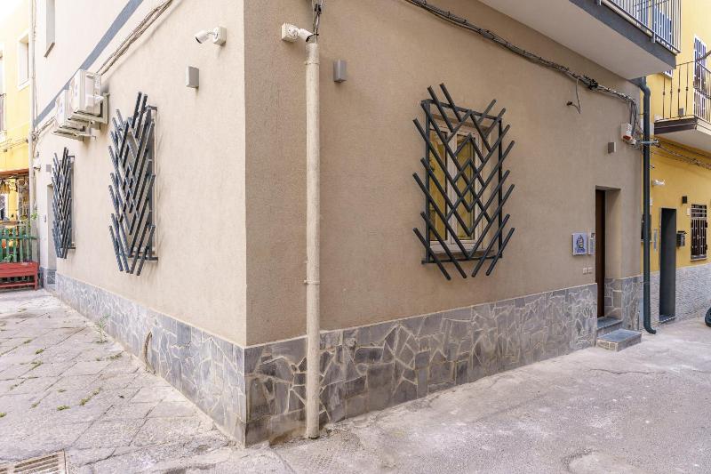 Al Palazzetto - I Mori - image 12