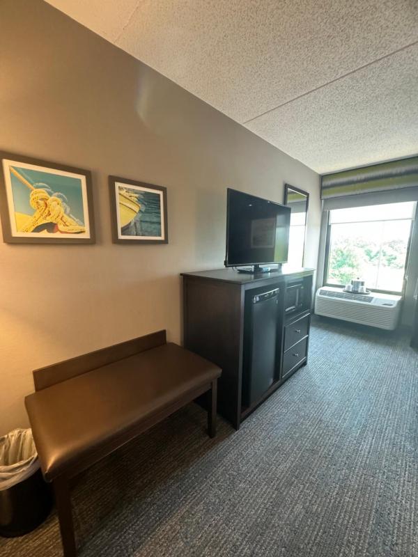 Double Room with Two Double Beds - Non-Smoking image 3