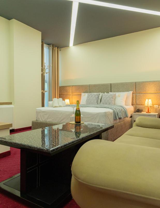 Alko Hotel Shkoder - image 8