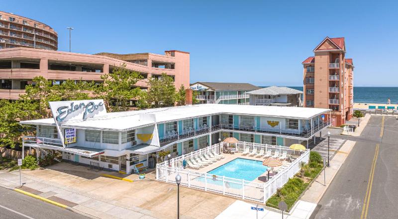 Eden Roc Motel - image 20