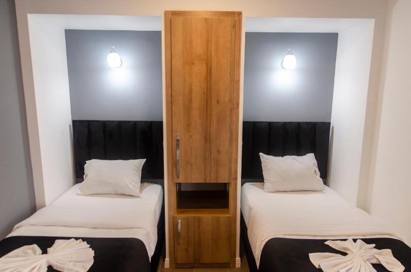 Family Suite with Mountain View image 4