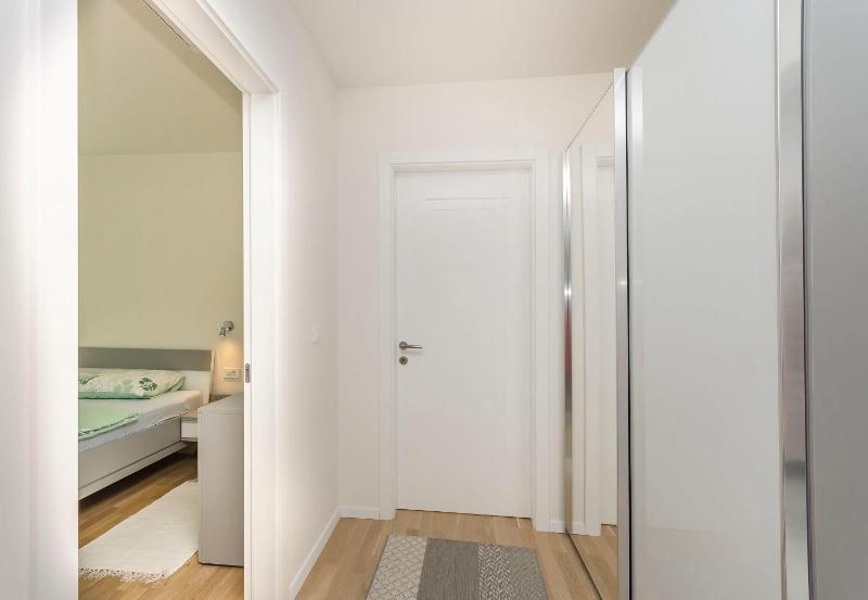 Apartment Adriatic with pool - image 11