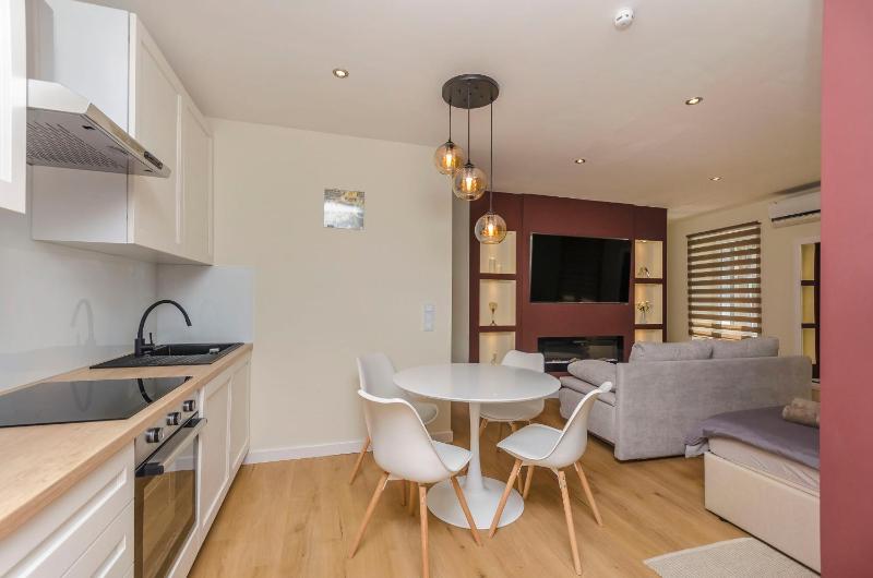 Apartment Oldtown with parking - image 13