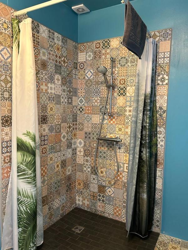 Triple Room with Bathroom image 3