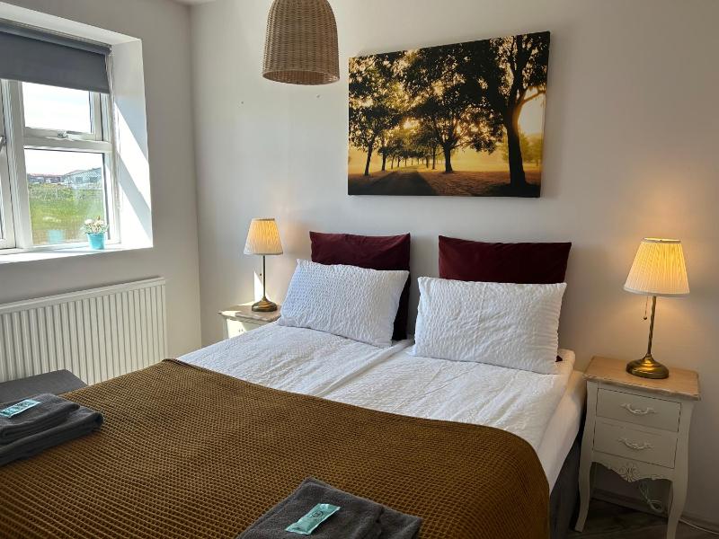 Double Room with Private Bathroom image 3