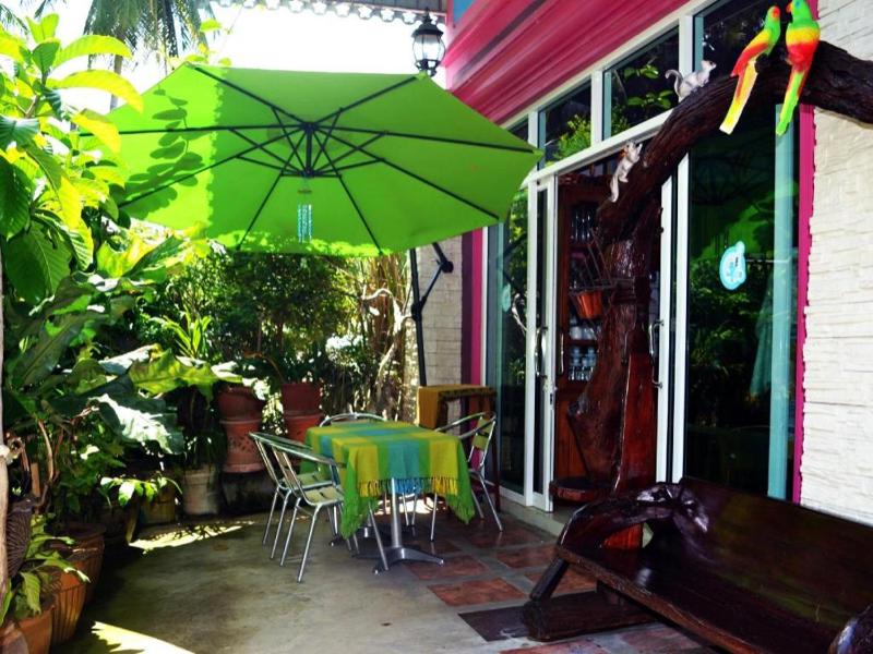 Sairougn Seaview Hotel - image 12