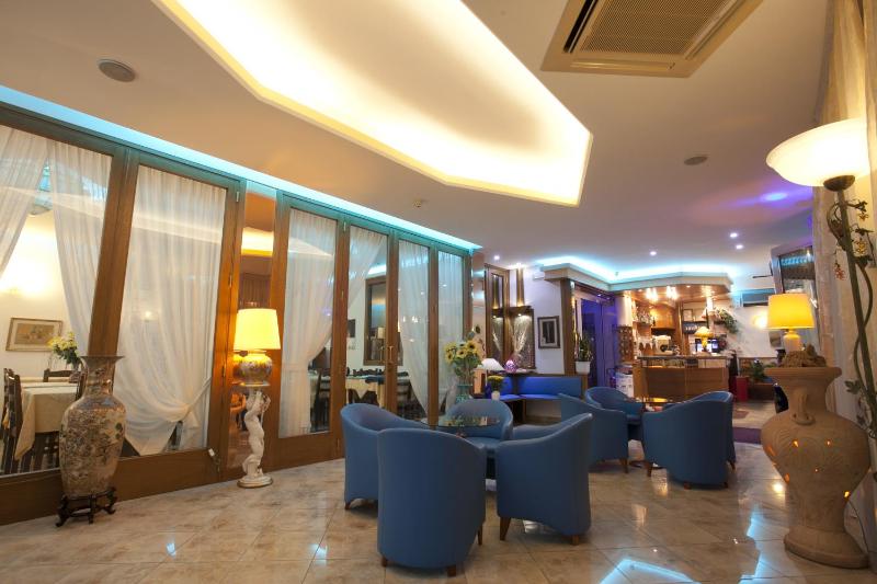 Hotel Medusa - image 11