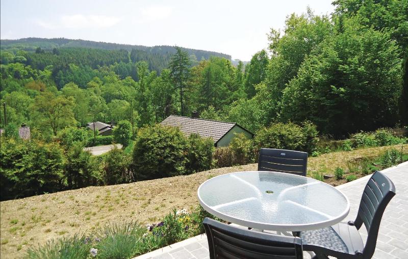 Two-Bedroom Holiday Home image 4