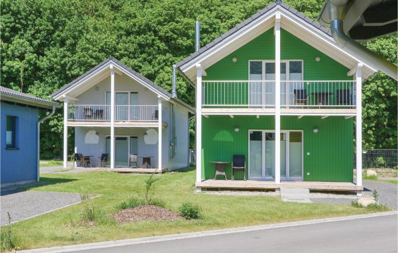 Four-Bedroom Holiday Home image 1