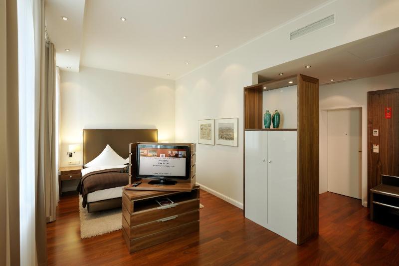 Junior Suite image 3