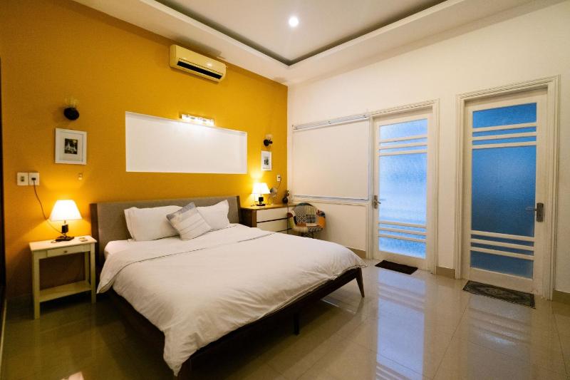 Rose's House Hue - image 15