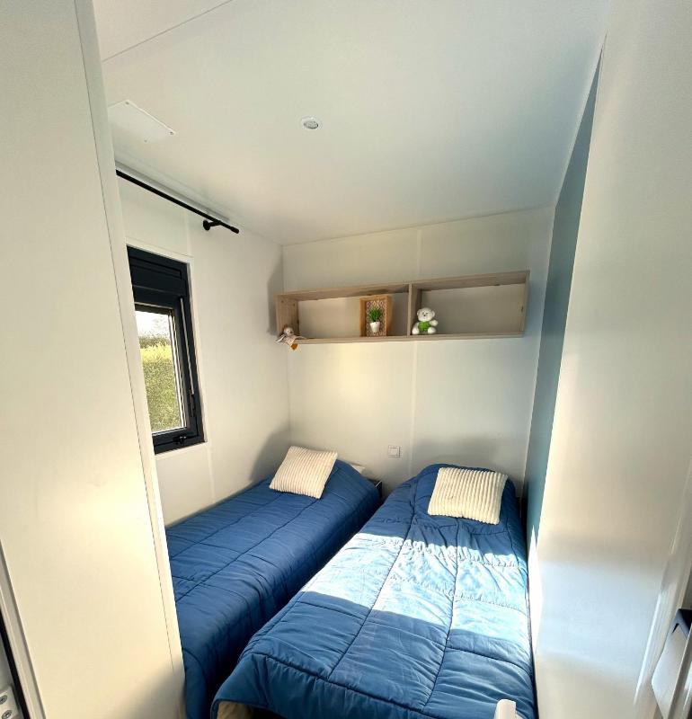 Mobile Home image 3