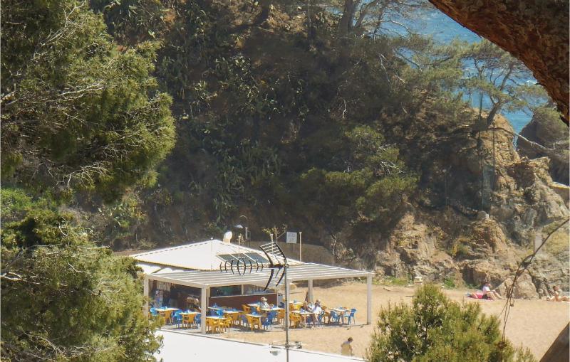 Two-Bedroom Apartment image 3