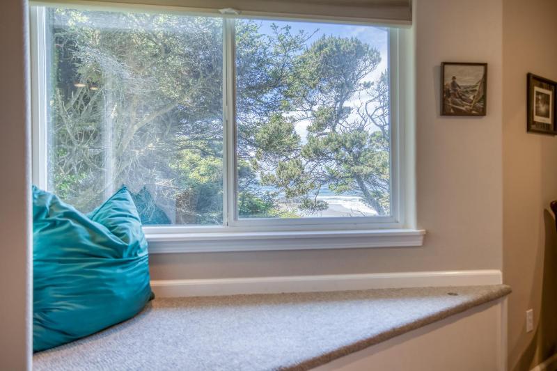 Anchor House - Lincoln City - image 15