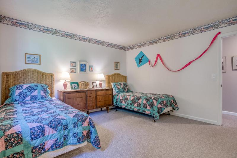 Anchor House - Lincoln City - image 50