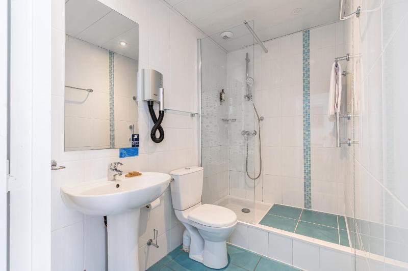 Triple Room image 1