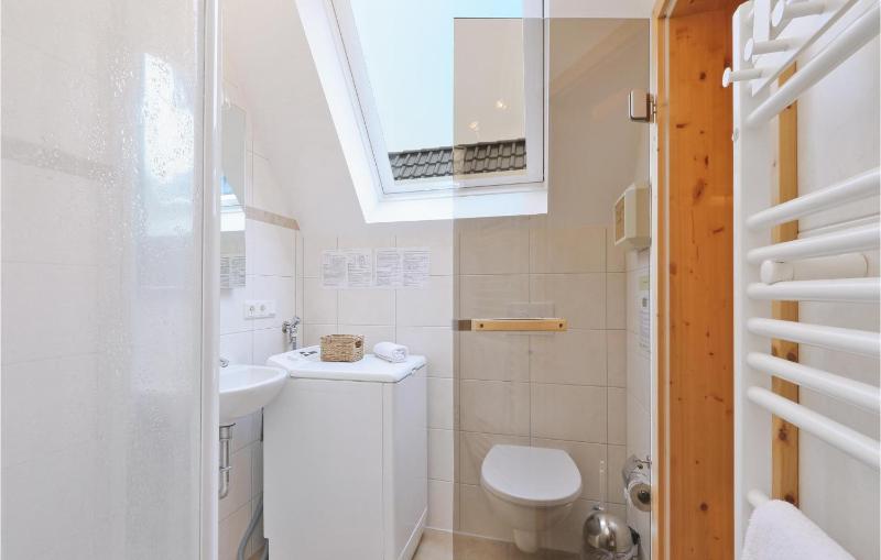 Gorgeous Apartment In Rechlin With Wifi - image 21
