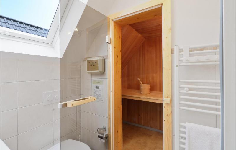 Gorgeous Apartment In Rechlin With Wifi - image 19