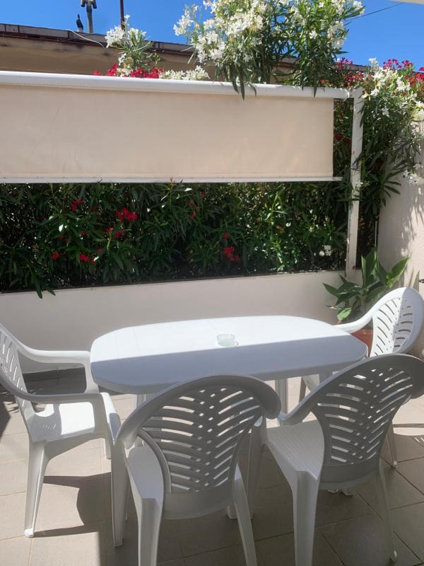 One-Bedroom Apartment with Balcony image 3