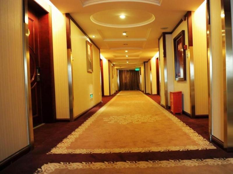 Vienna Hotel Chengdu Exhibition Center - image 5