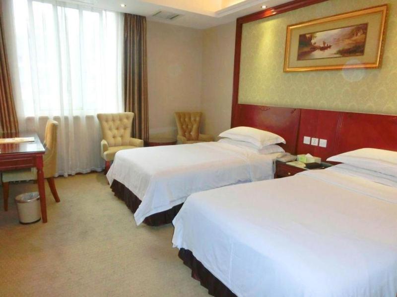 Vienna Hotel Chengdu Exhibition Center - image 6