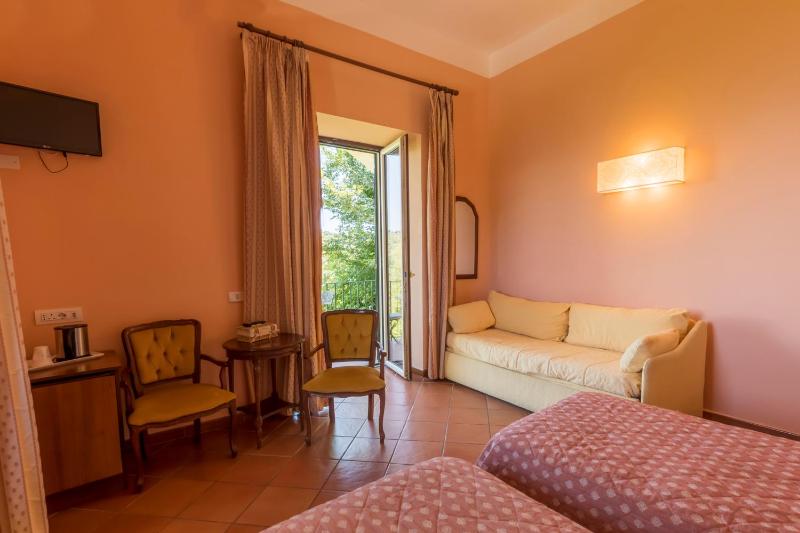Double or Twin Room with Sea View image 1