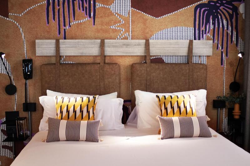 Classic Double Room image 1