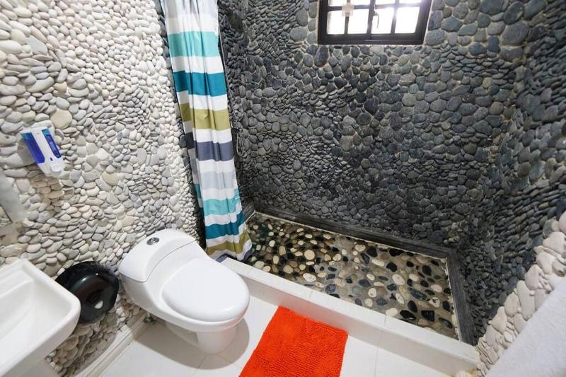 Room #26 at Waterfront Playa Alicia - image 6