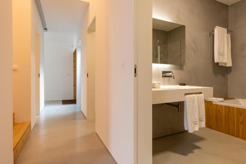 Villa with Sea View image 3