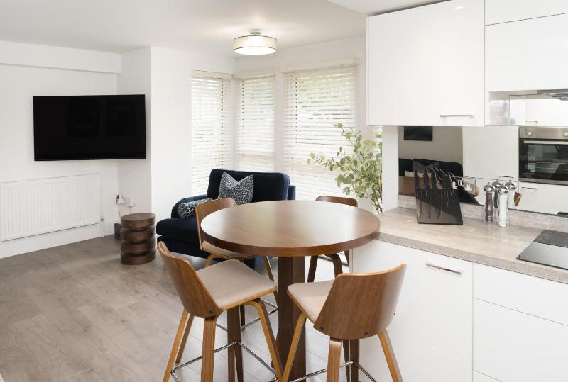 SixtyTwo by Harrogate Serviced Apartments - image 21