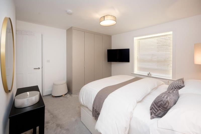 SixtyTwo by Harrogate Serviced Apartments - image 32
