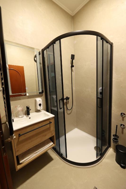 Superior Triple Room image 2