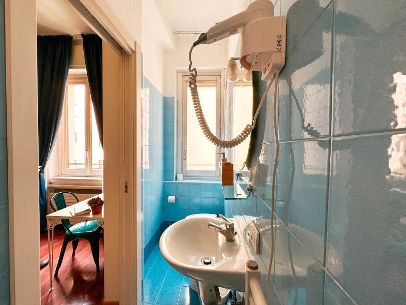 Bed in 4-Bed Mixed Dormitory Room image 4