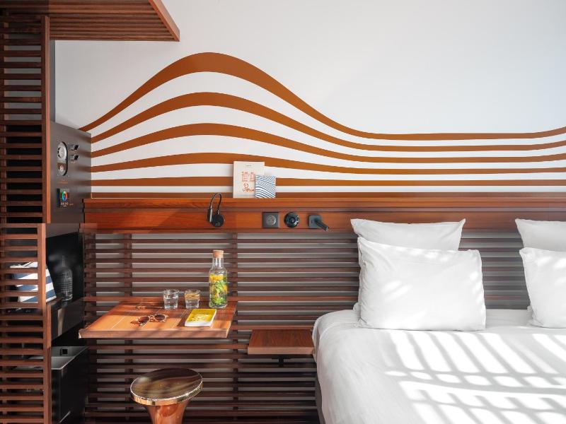 Horizon Suite - with Dock View image 3