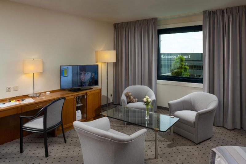 Standard Family Room image 4