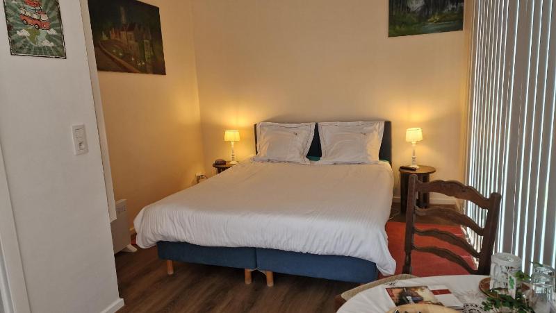 Double Room with Terrace image 1