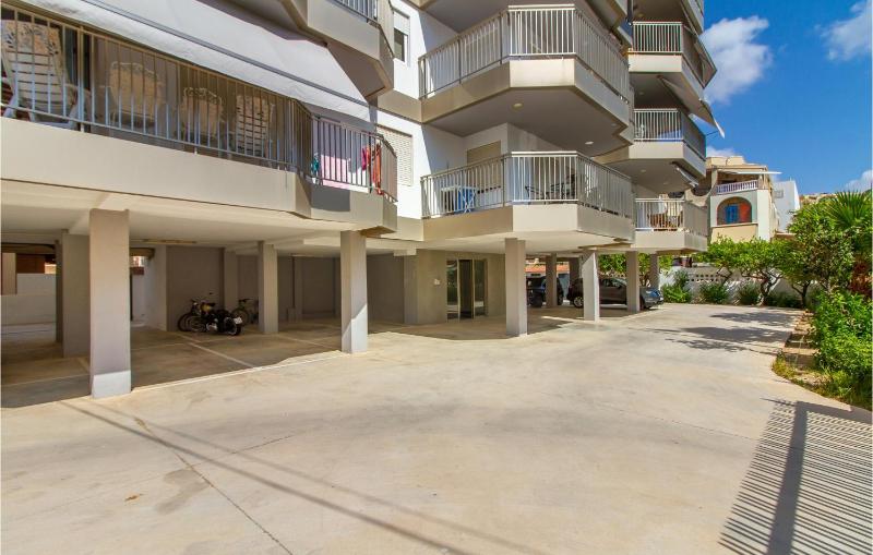 Beach Front Apartment In Santa Pola With Wifi - image 13