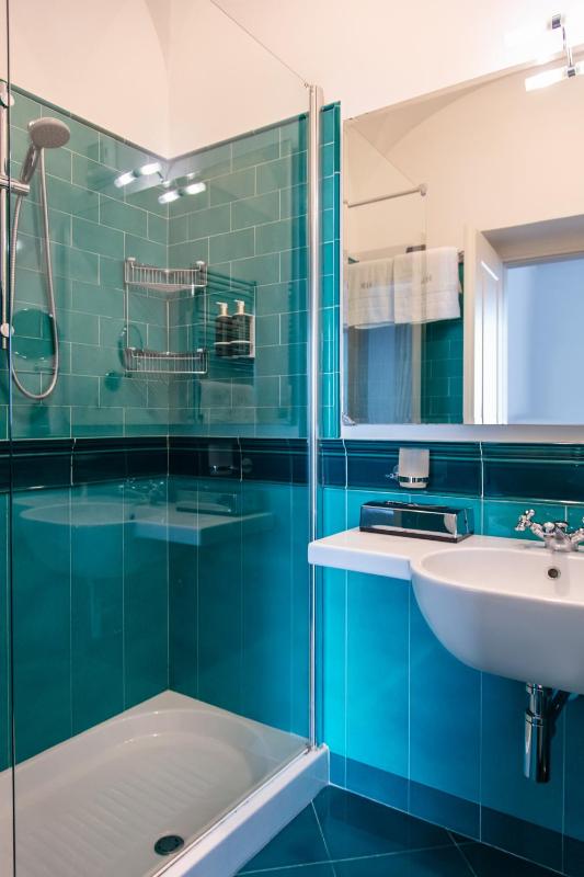 Superior Double Room image 3
