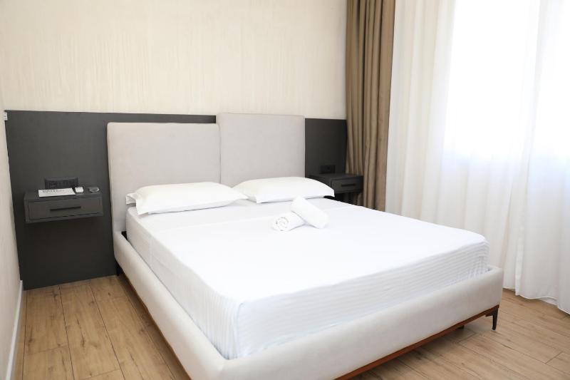 Hotel Scutari - image 11