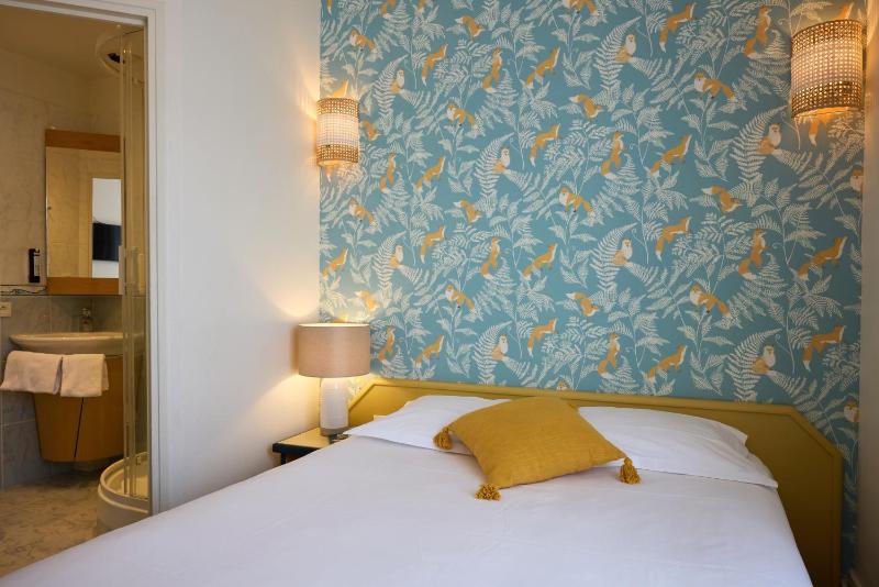 Standard Room image 2