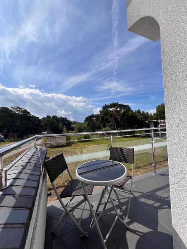 Twin Room with Balcony image 4
